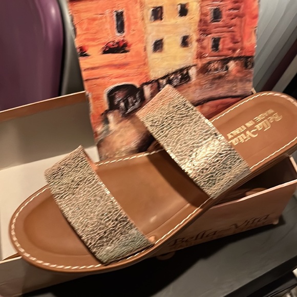 Bella Vita Crackle Gold lmo Leather Double Strap Sandal Women’s 10 WW Extra Wide - Picture 3 of 6